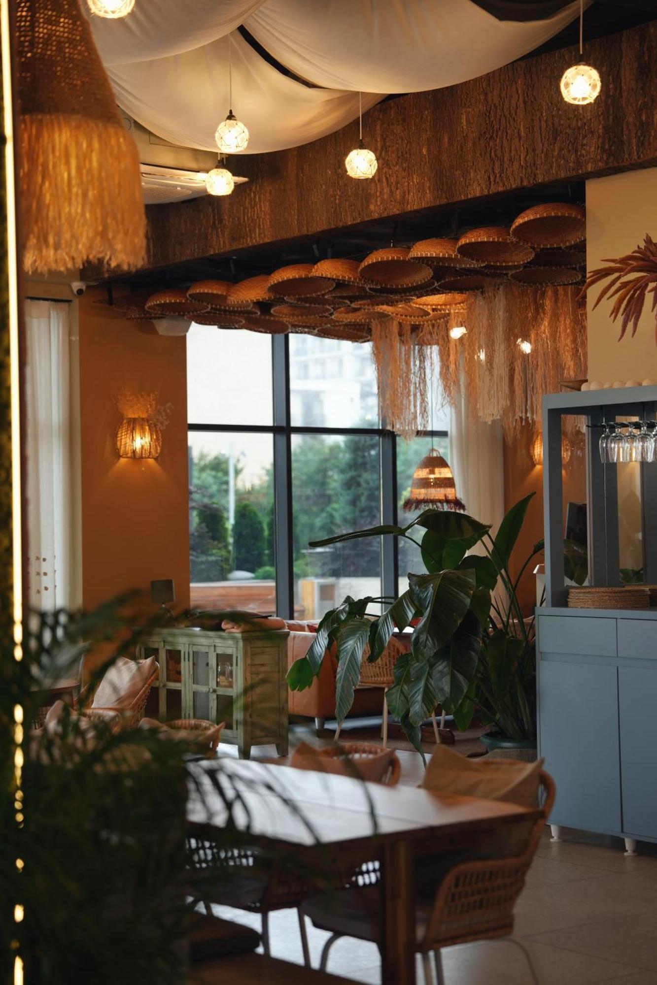 Green Side Apart Hotel Батуми Екстериор снимка