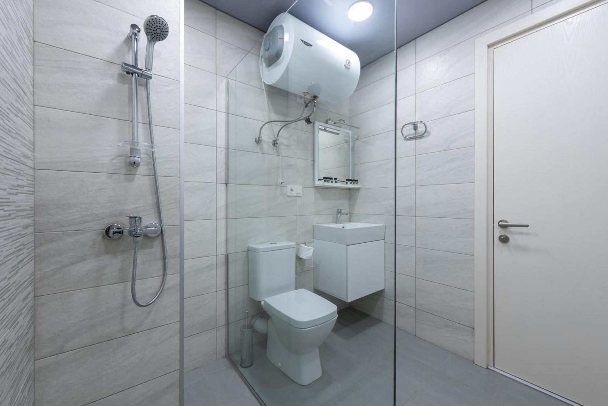 Green Side Apart Hotel Батуми Екстериор снимка